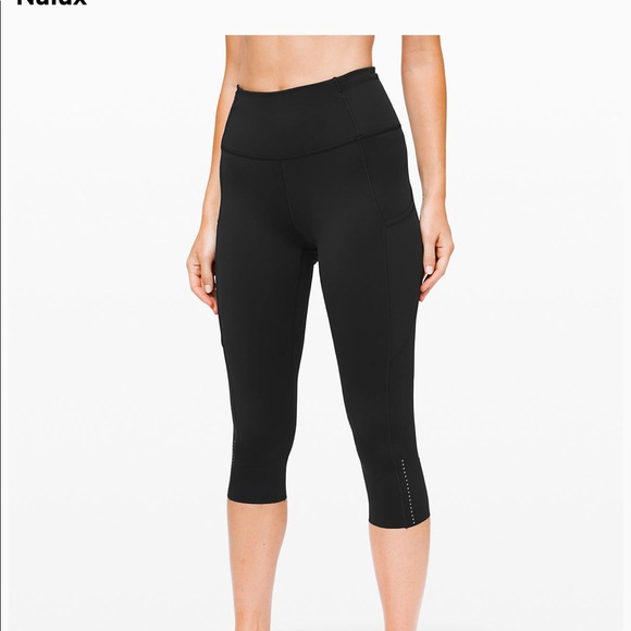 Lululemon cropped black leggings - Picture 1 of 3